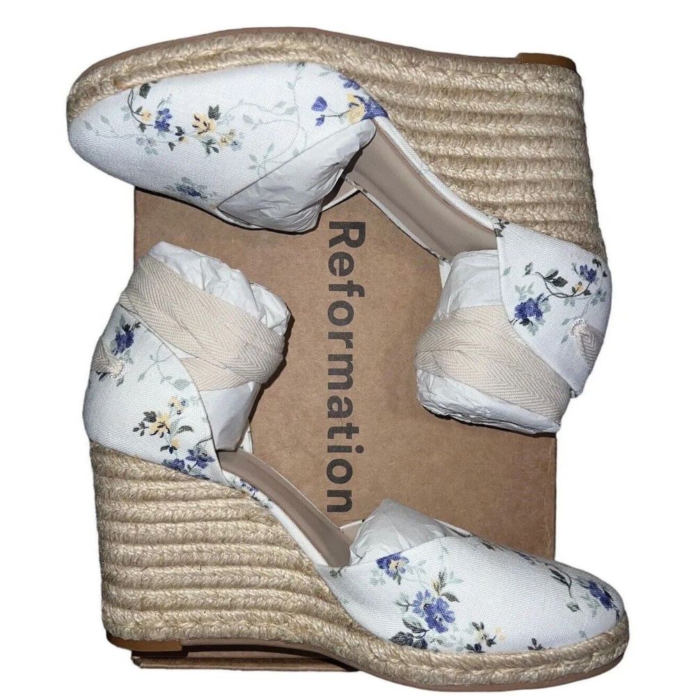 Reformation Floral Lace Up Wedge Espadrilles Size 10 Closed Toe EUC